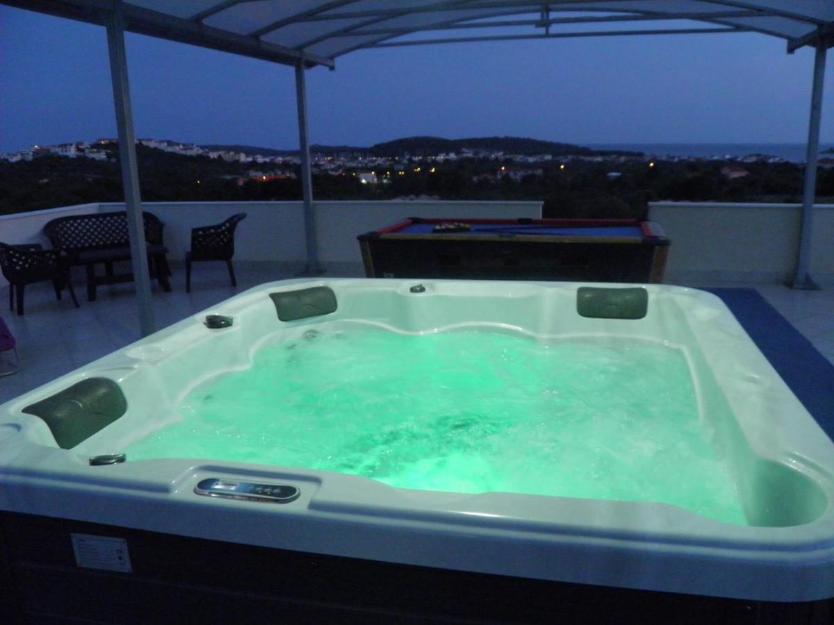 Xxl Vila Lavanda For 16 Person Rogoznica  Zewnętrze zdjęcie