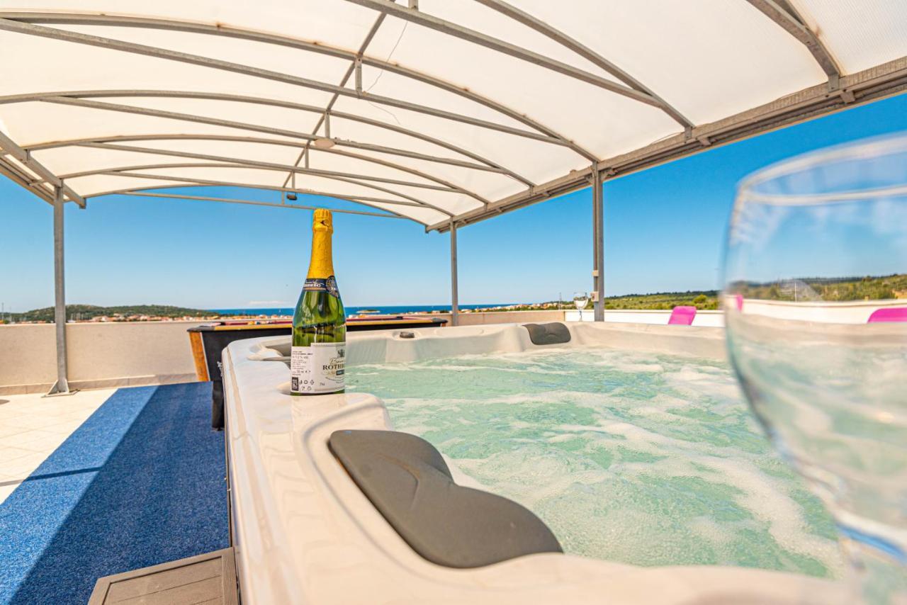 Xxl Vila Lavanda For 16 Person Rogoznica  Zewnętrze zdjęcie