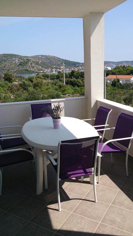 Xxl Vila Lavanda For 16 Person Rogoznica  Pokój zdjęcie